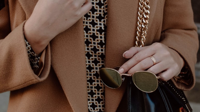 5 trendy coats for fall in minimalist style